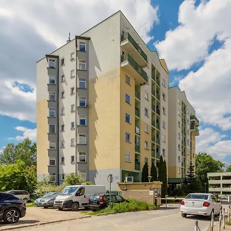 Practical With Parking In Bialoleka By Renters * Varšava